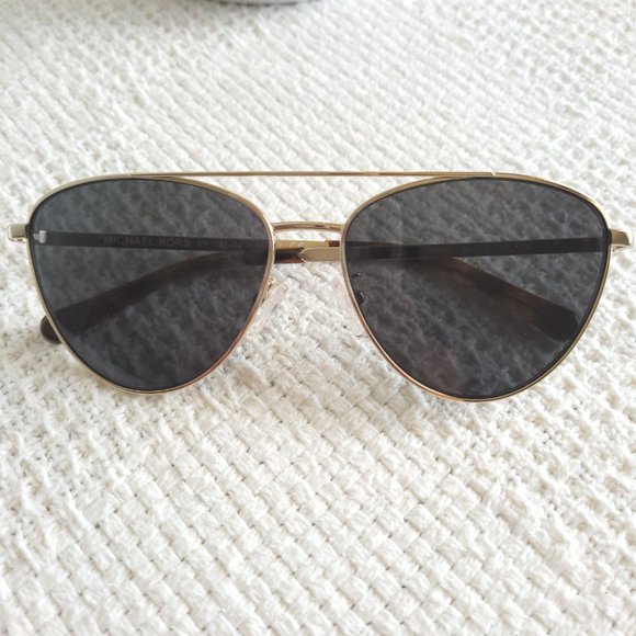 New  Michael Kors Barcelona Pilot Shape Sunglasses in black and gold (MK1056)